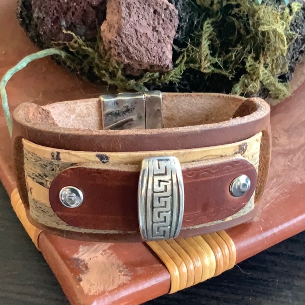 Men’s leather cuff bracelet